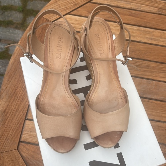Schutz Atanado soft desert wedges, size 8.5 B - Picture 8 of 10